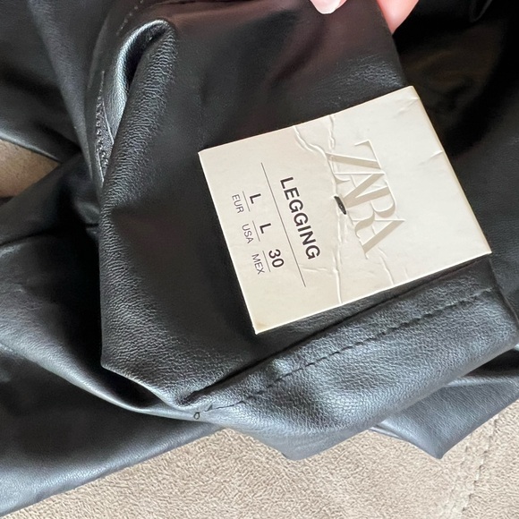 Leather Leggings - Picture 2 of 2